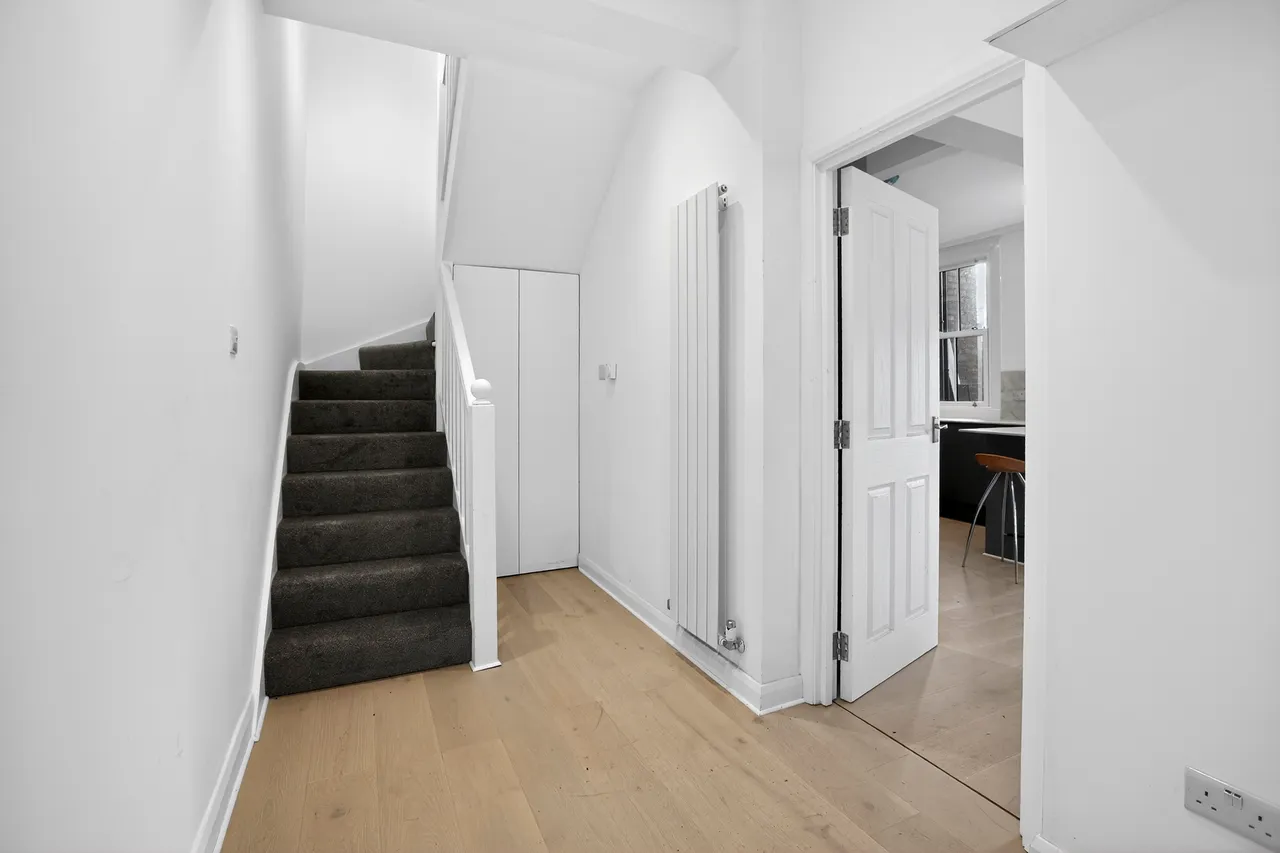 Priory Road, London, photo 10
