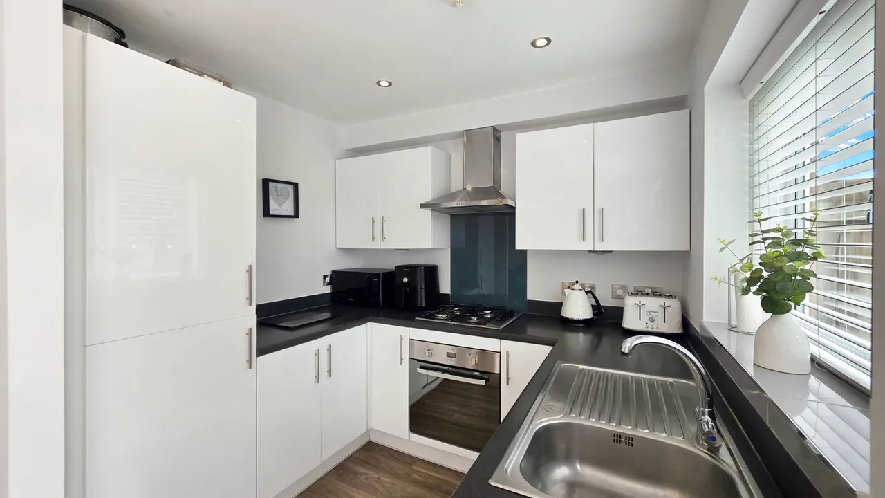 Juniper Gardens, Boothstown, M28, photo 10