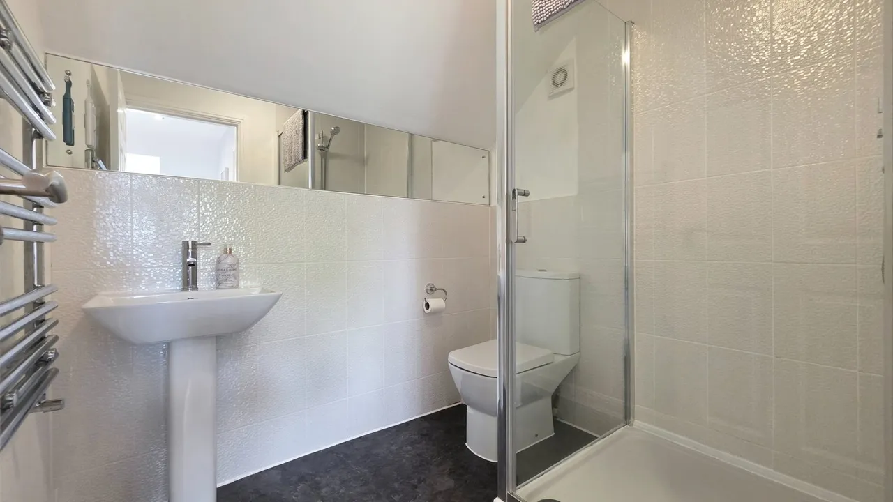 Juniper Gardens, Boothstown, M28, photo 21