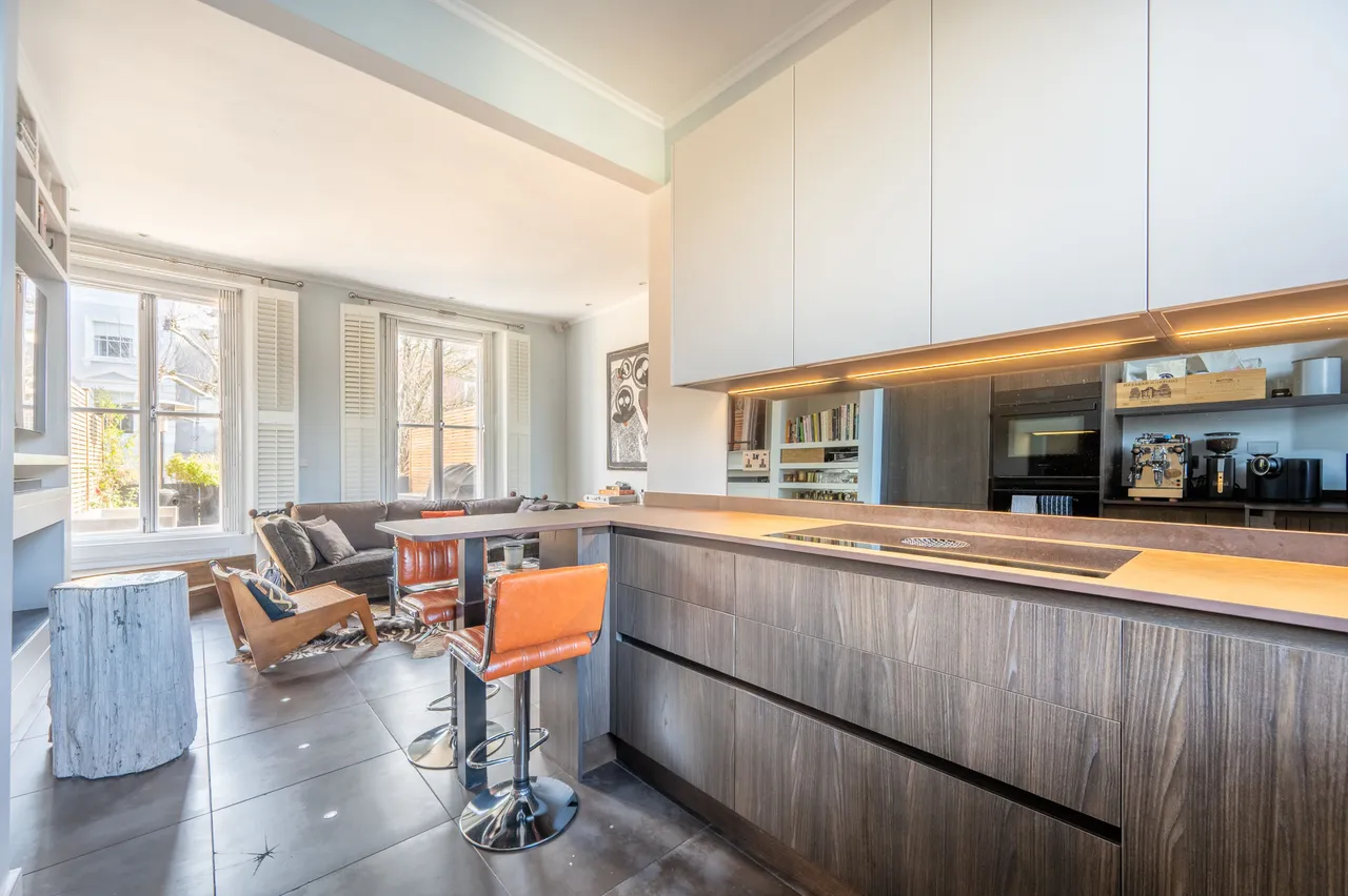 First To Third Floor, 121 Clarendon Road, London, photo 5