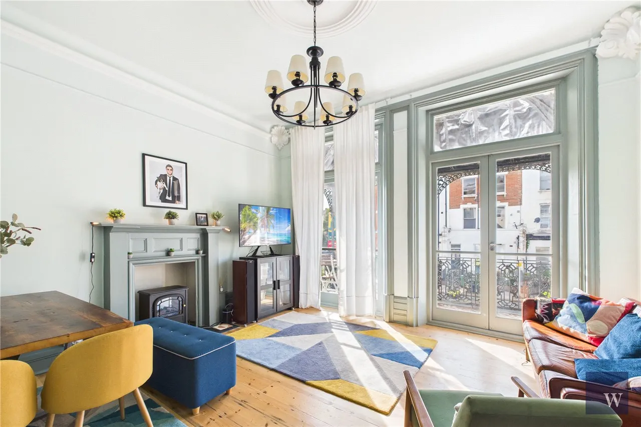 2 bed flat for sale — Norwood Road, London, SE24