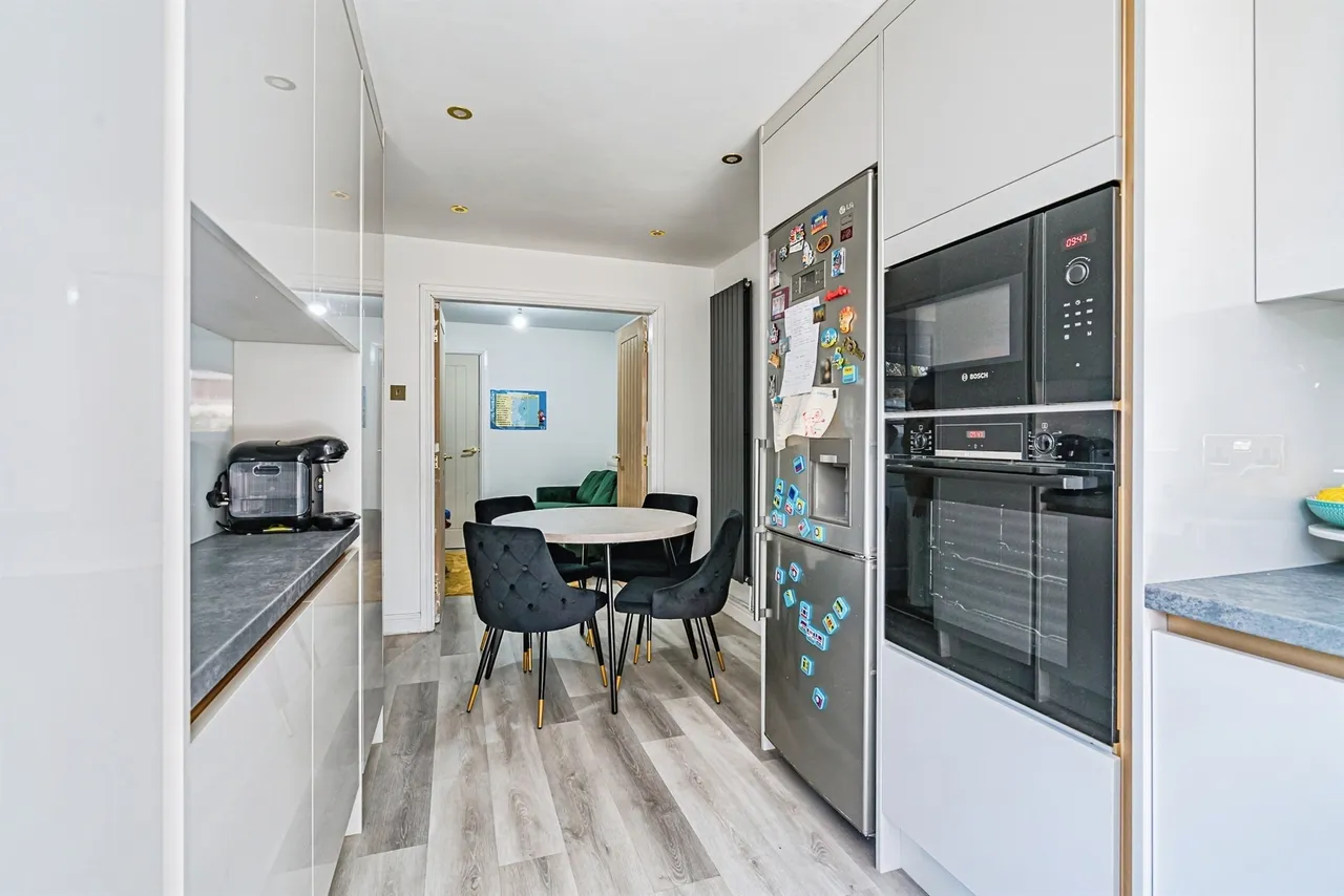 Wadham Close, Rowley Regis, photo 9