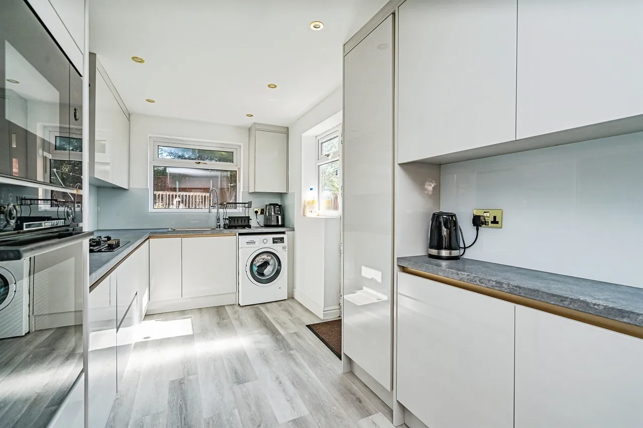 Wadham Close, Rowley Regis, photo 8