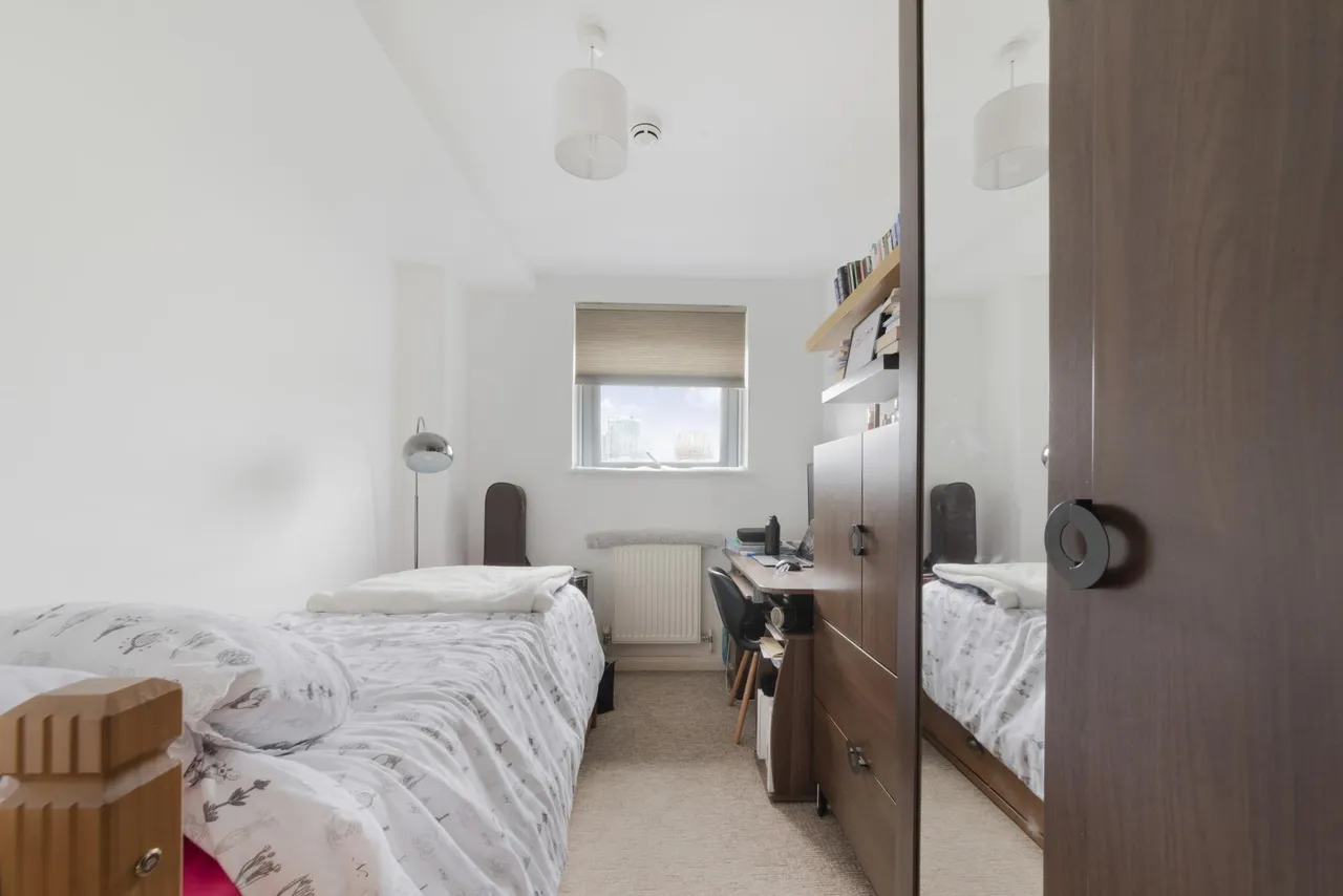 Newport Avenue, E14, photo 7