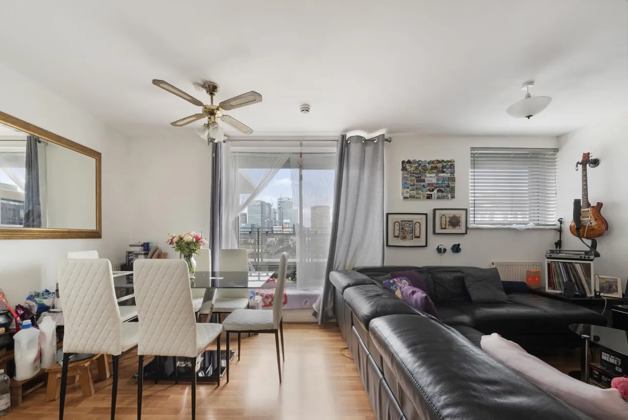 Newport Avenue, E14, photo 5