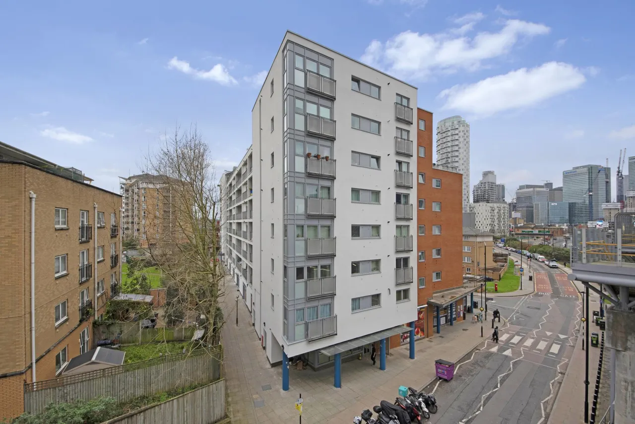 Newport Avenue, E14, photo 13