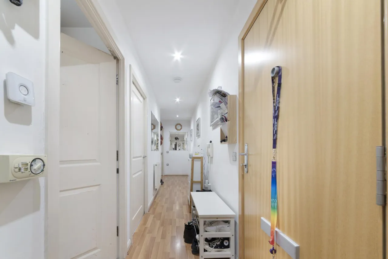 Newport Avenue, E14, photo 10