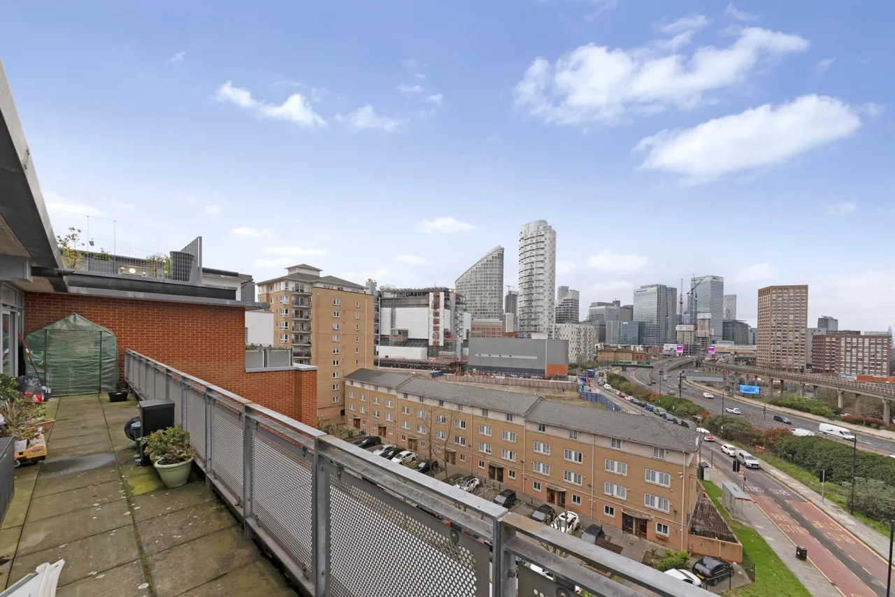 Newport Avenue, E14, photo 12
