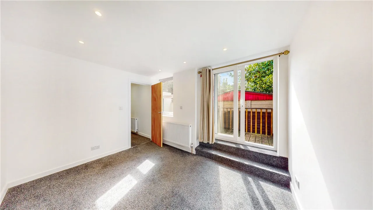Archway Road, London, N6, photo 4