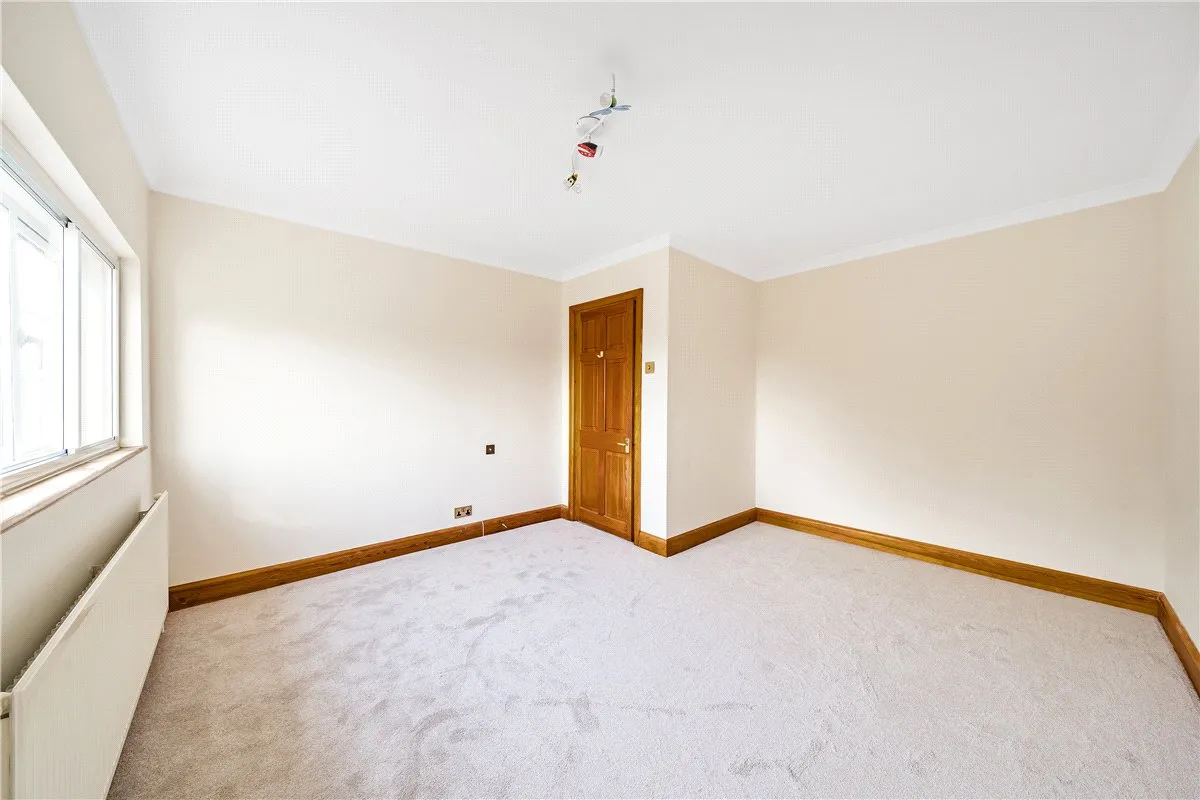 Bacombe Lane, Wendover, HP22, photo 13