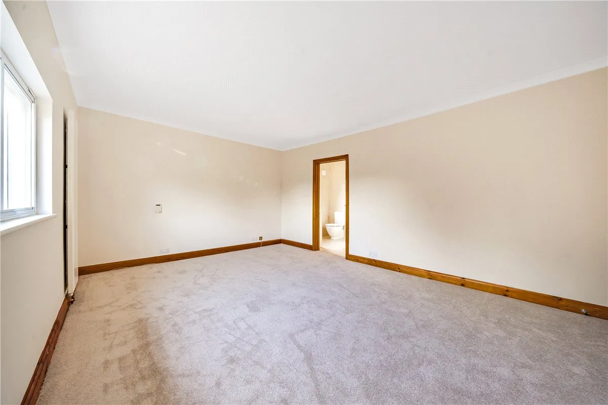 Bacombe Lane, Wendover, HP22, photo 12