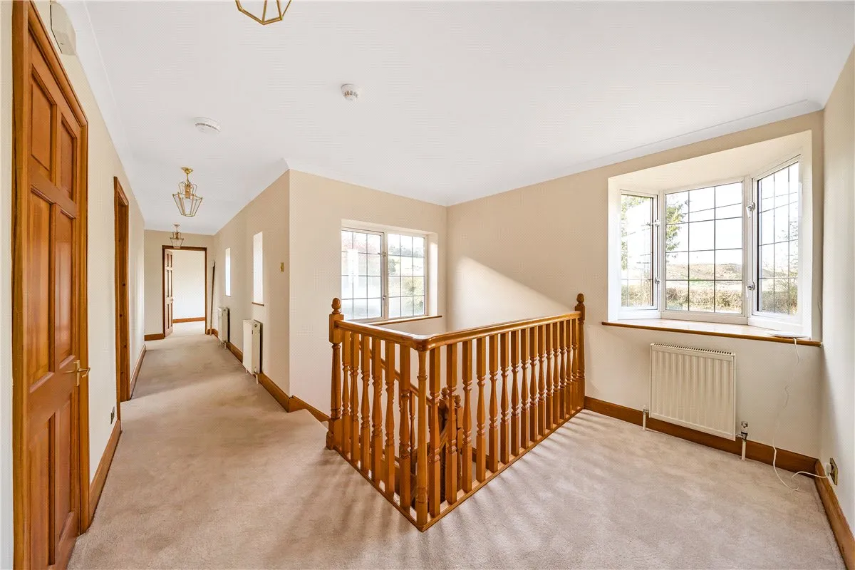 Bacombe Lane, Wendover, HP22, photo 11