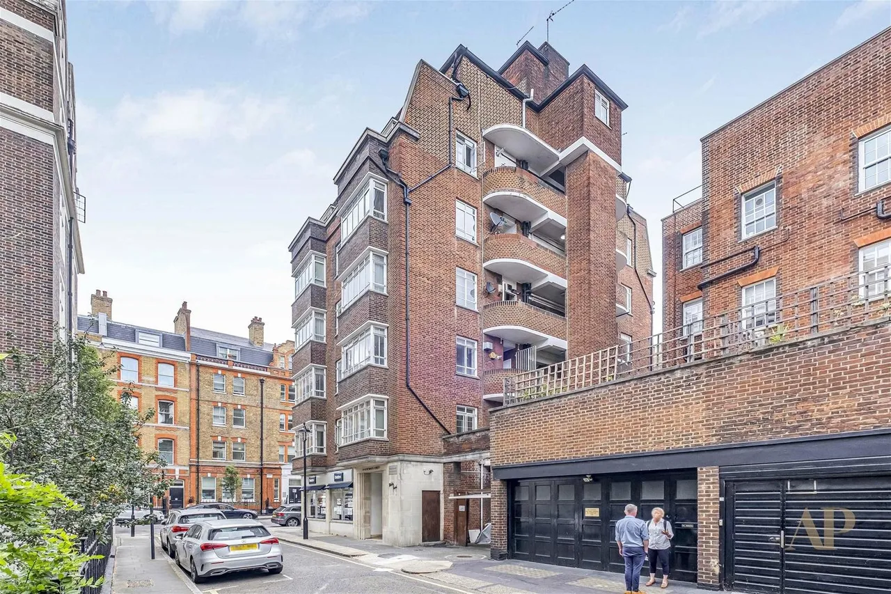 Weymouth Street, London, W1G, photo 15