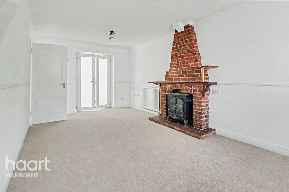 The Roundabout, Longbridge, B31, photo 2