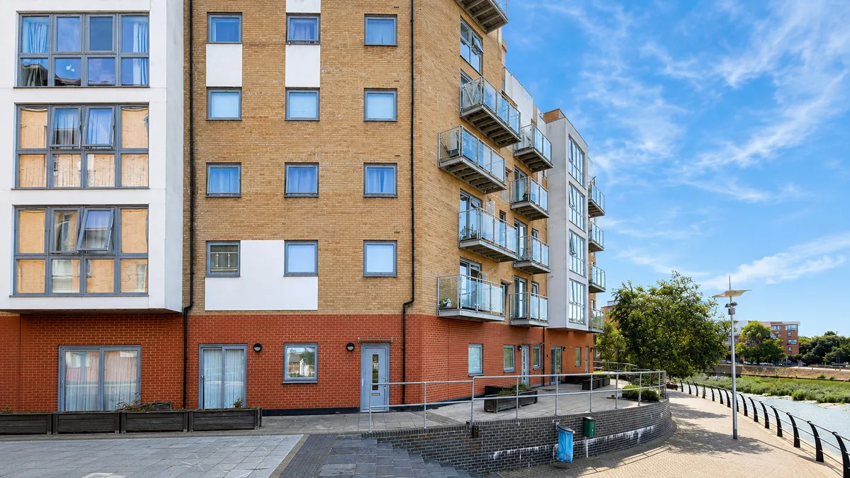 2 bed flat for sale — Ship Wharf, Essex, Colchester, CO2 8YS