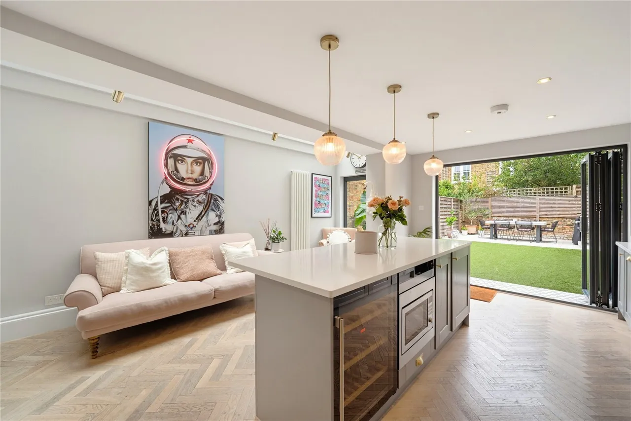 Grandison Road, London, SW11, photo 6