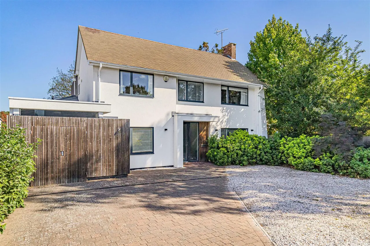 6 bed property for sale, Rutherford Road, Cambridge, CB2