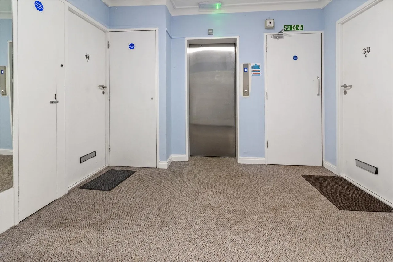 West Parade, Worthing, photo 14
