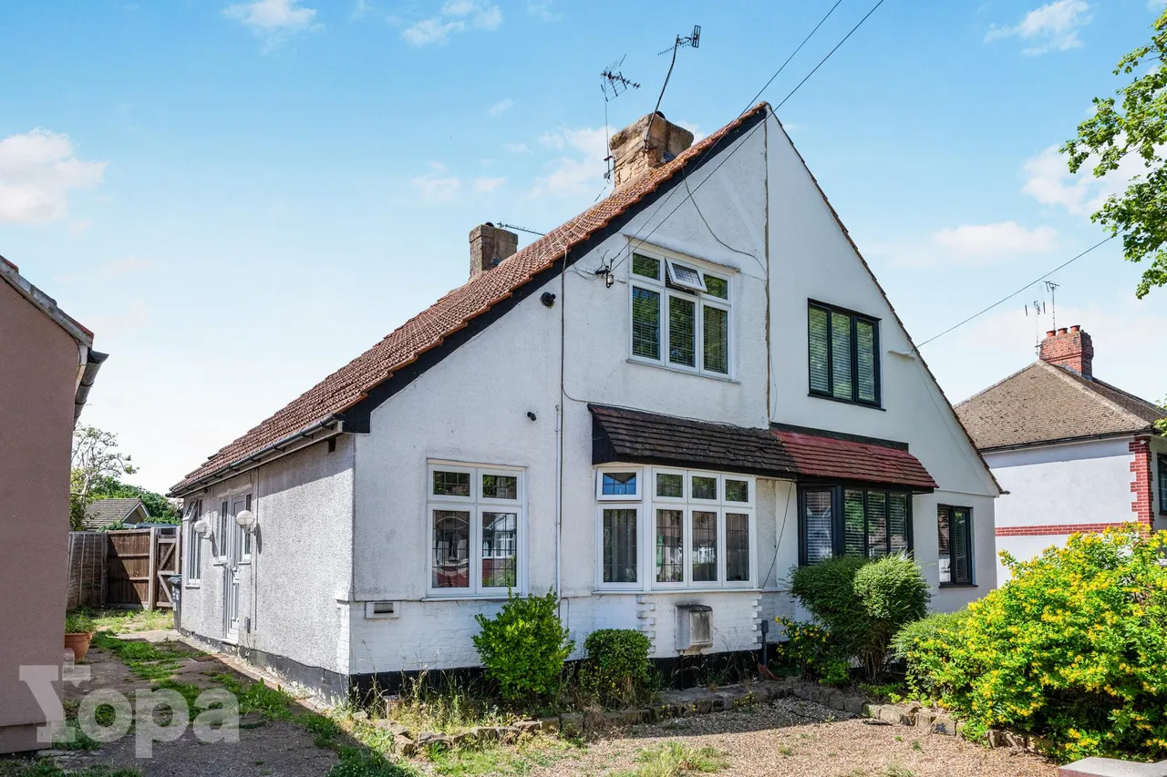 3 bed house for sale, Old Road East, Gravesend, DA12