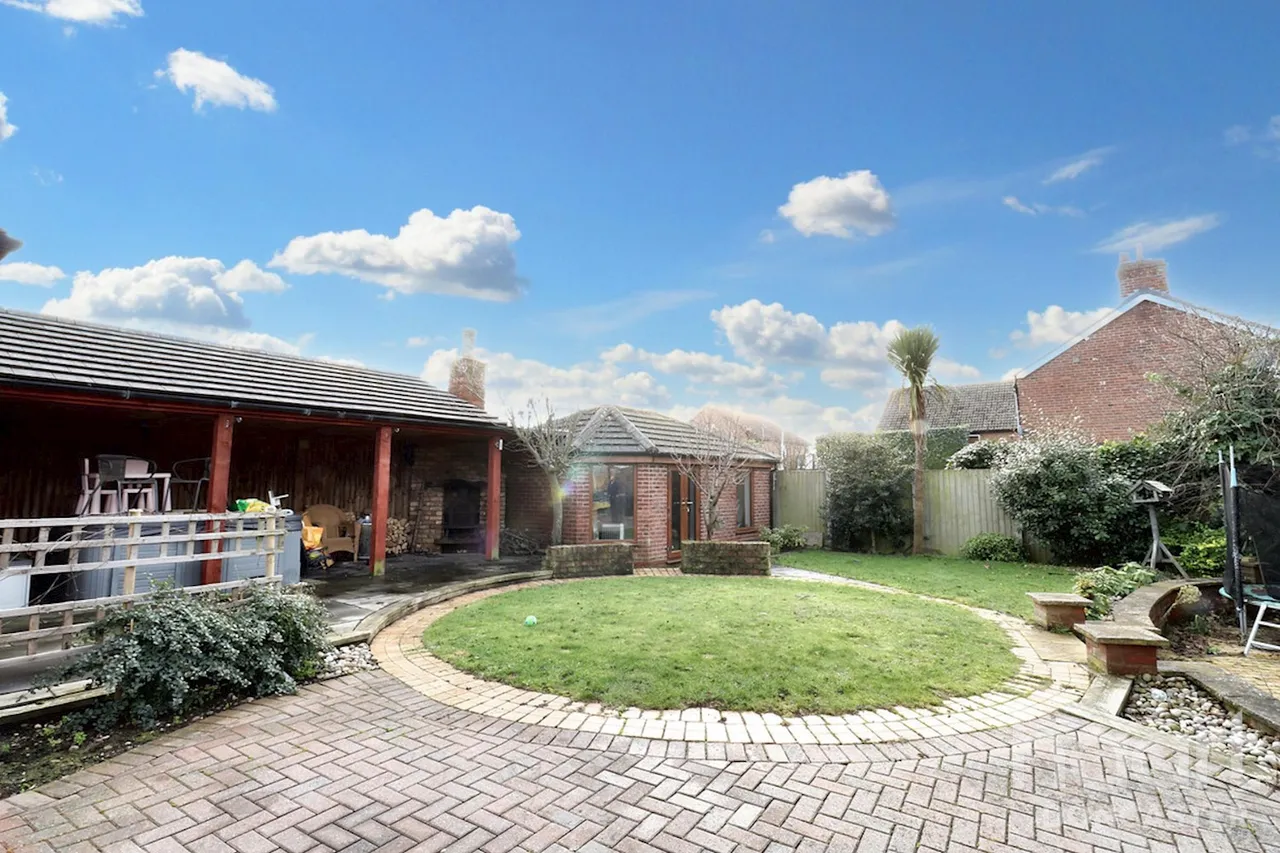 Top Road, Barnby Dunn, DN3, photo 33