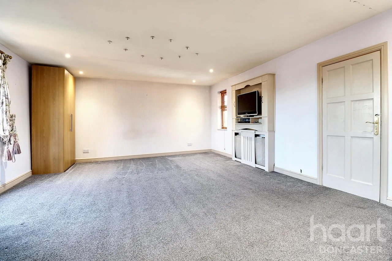 Top Road, Barnby Dunn, DN3, photo 25