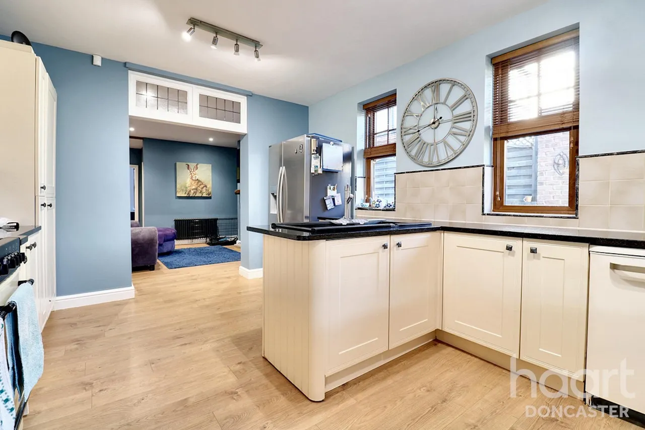 Top Road, Barnby Dunn, DN3, photo 9