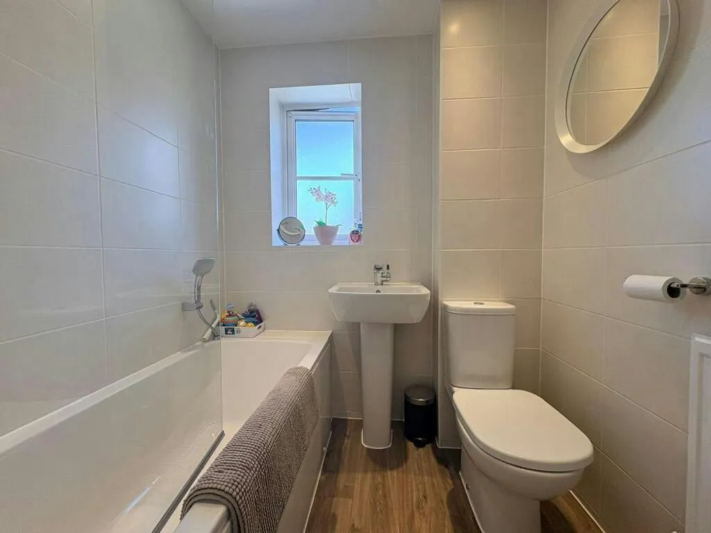 Harmony Road, Horley, RH6, photo 10