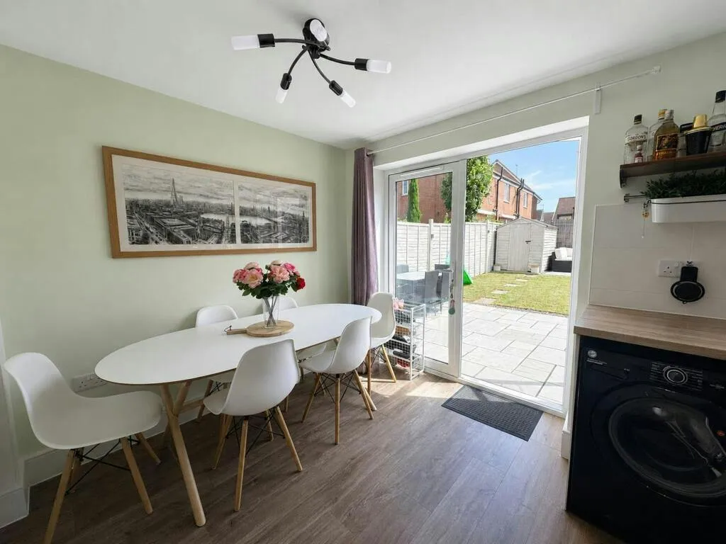 Harmony Road, Horley, RH6, photo 9