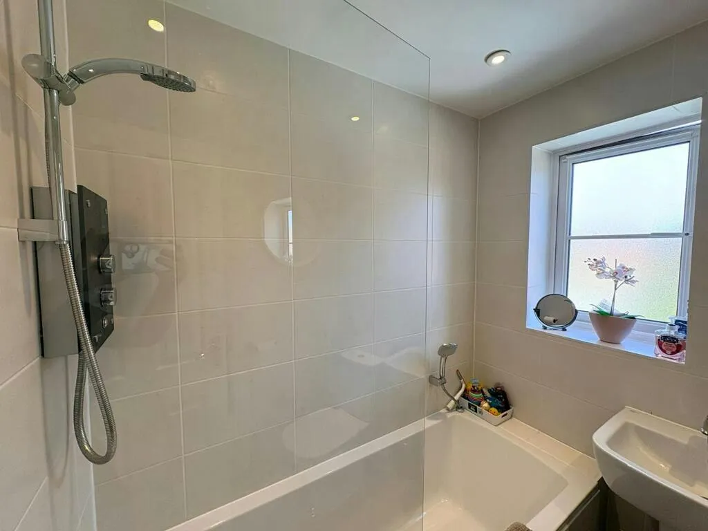 Harmony Road, Horley, RH6, photo 11