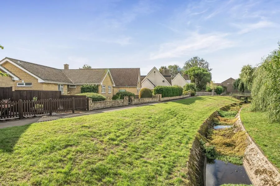 Tubb Close, Bicester, OX26, photo 2