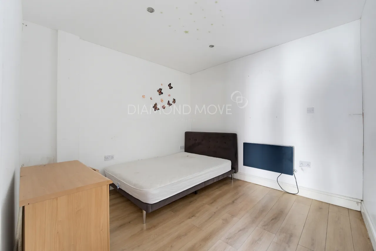 Cromwell Road, Hounslow, TW3 3QQ, photo 9