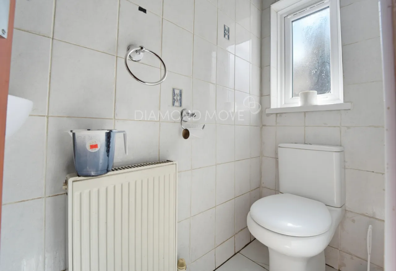 Cromwell Road, Hounslow, TW3 3QQ, photo 16