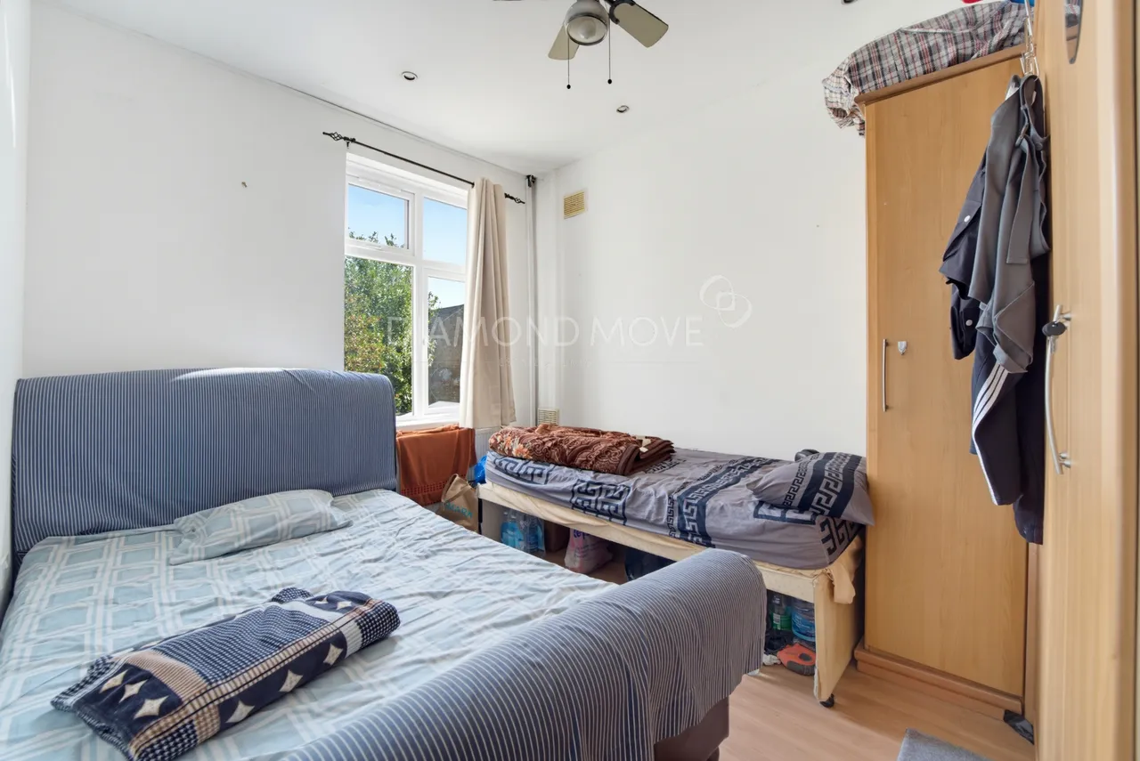 Cromwell Road, Hounslow, TW3 3QQ, photo 11