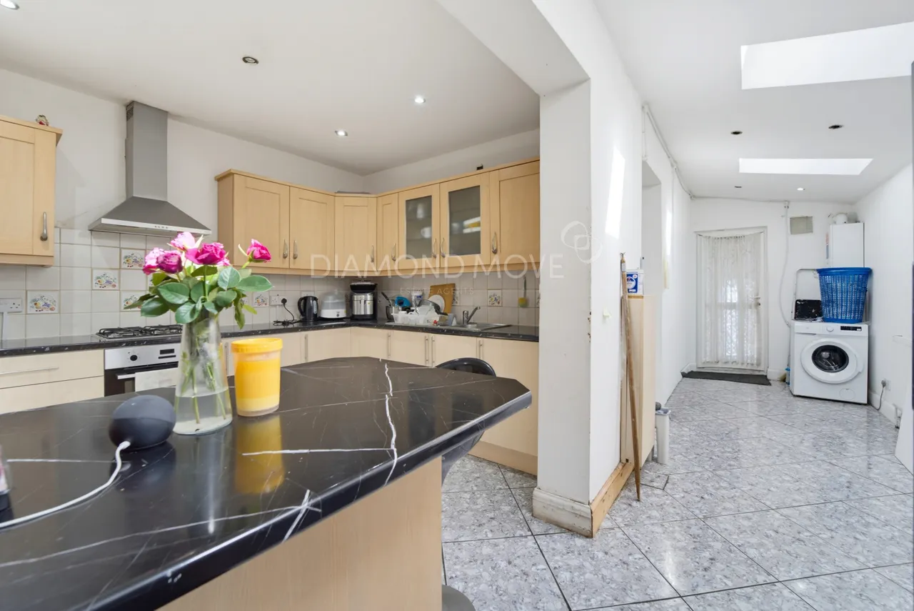 Cromwell Road, Hounslow, TW3 3QQ, photo 4