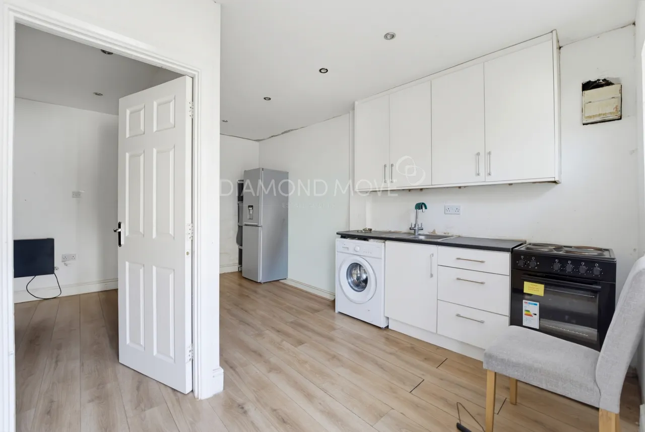 Cromwell Road, Hounslow, TW3 3QQ, photo 6