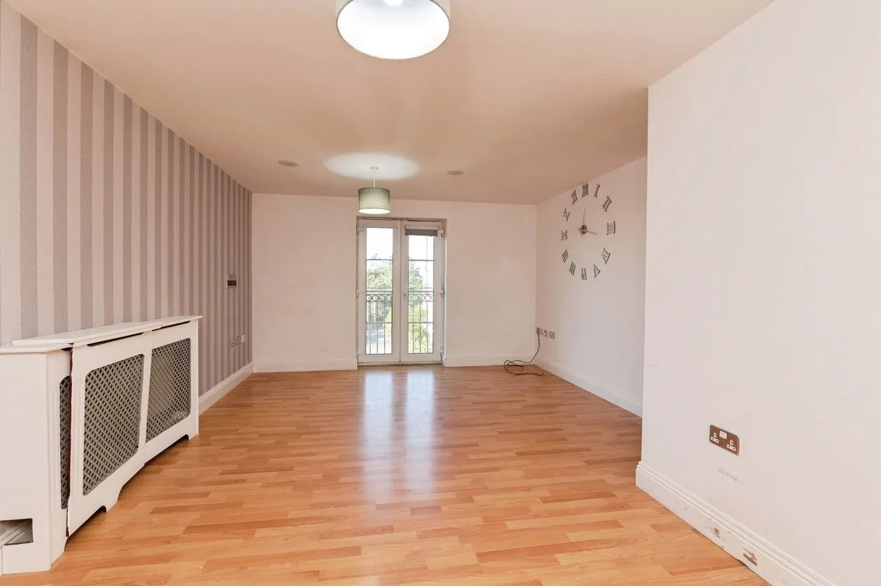 Audley Court, 1 Forge Way, Southend-On-Sea, Essex, SS1, photo 2