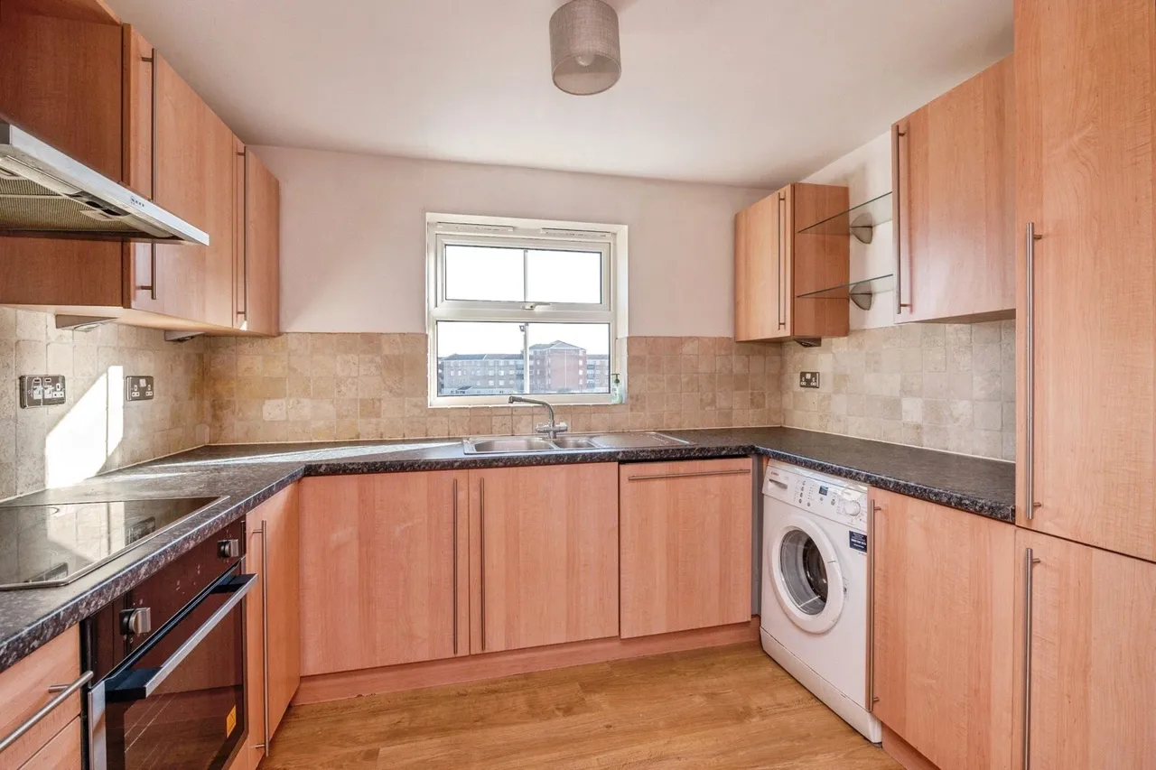 Audley Court, 1 Forge Way, Southend-On-Sea, Essex, SS1, photo 3
