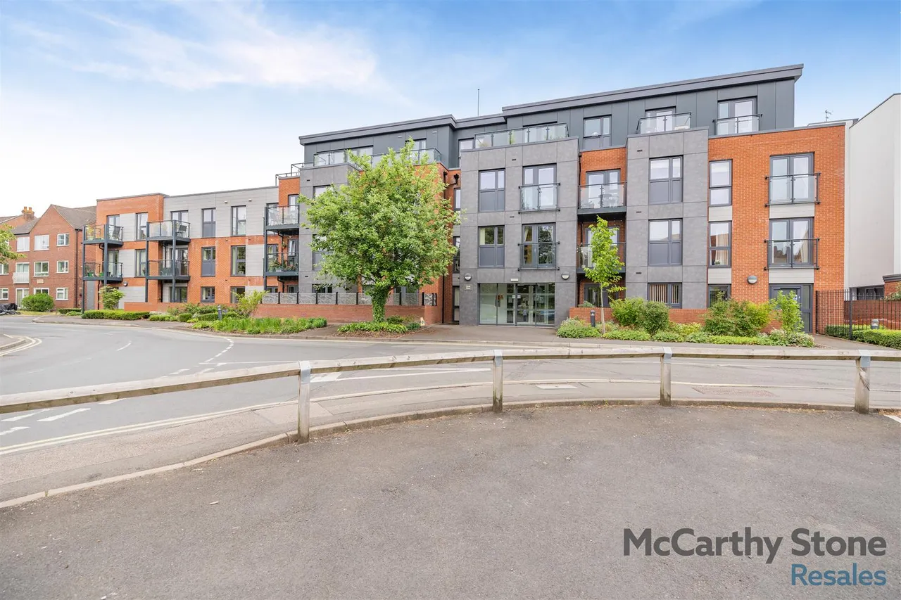 1 bed flat for sale, Cross Keys, Lichfield, WS13