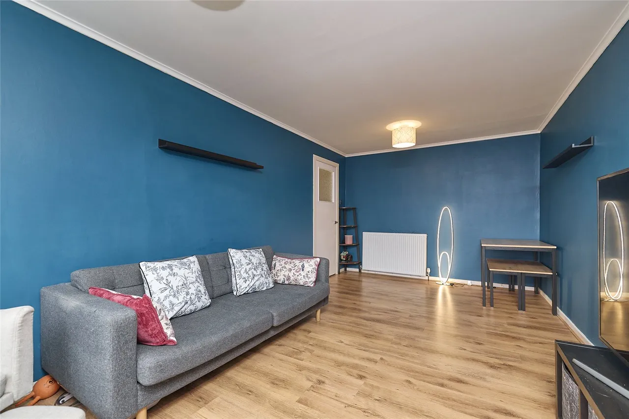 2 bed flat for sale, Cornhill Gardens, Aberdeen, AB16