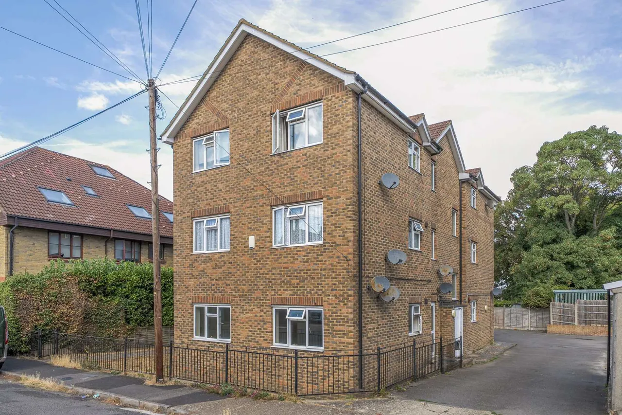 Randall Road, Chatham, Kent, ME4 6JW, photo 11