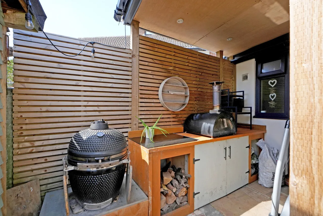 Quarry Vale Grove, Sheffield, photo 26