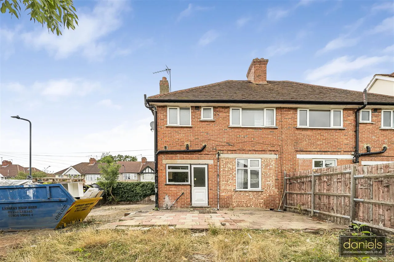 Medway Gardens, Wembley, HA0, photo 4