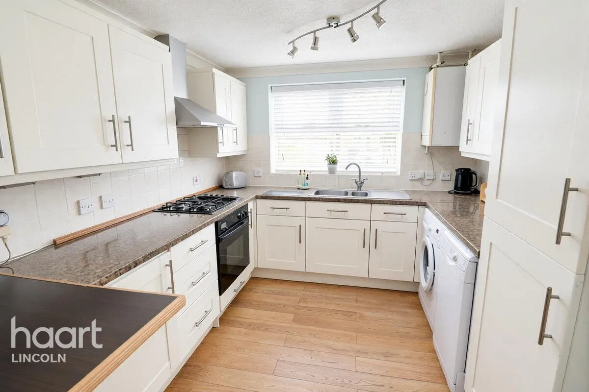 Anson Close, Skellingthorpe, LN6, photo 5