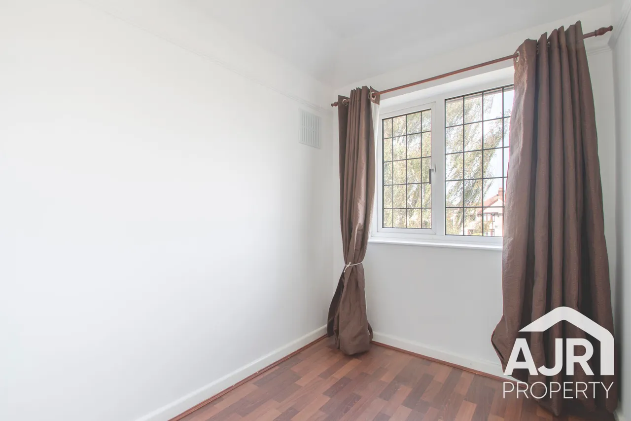 East Rochester Way, Sidcup, DA15, photo 9