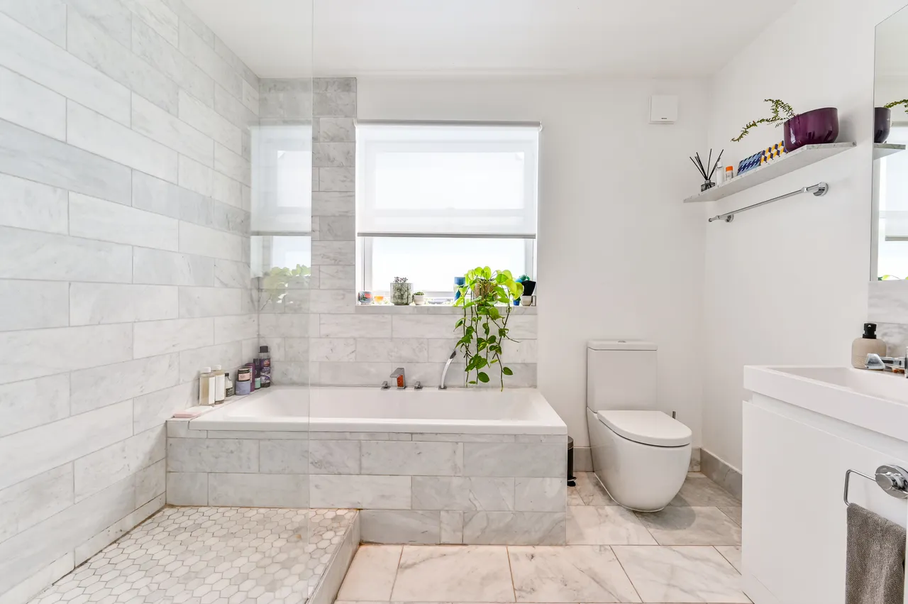 86C Drayton Park, London, photo 10
