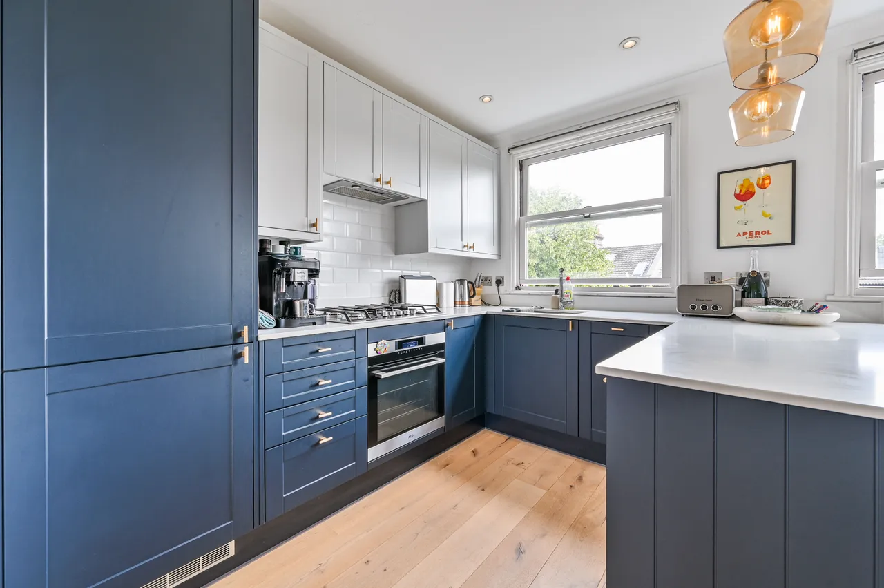 86C Drayton Park, London, photo 8