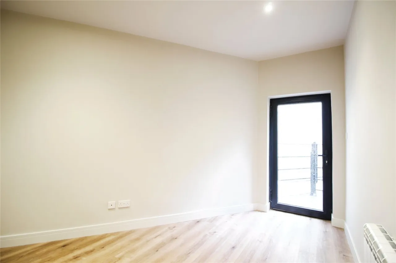 Lewis Lane, Cirencester, GL7, photo 7