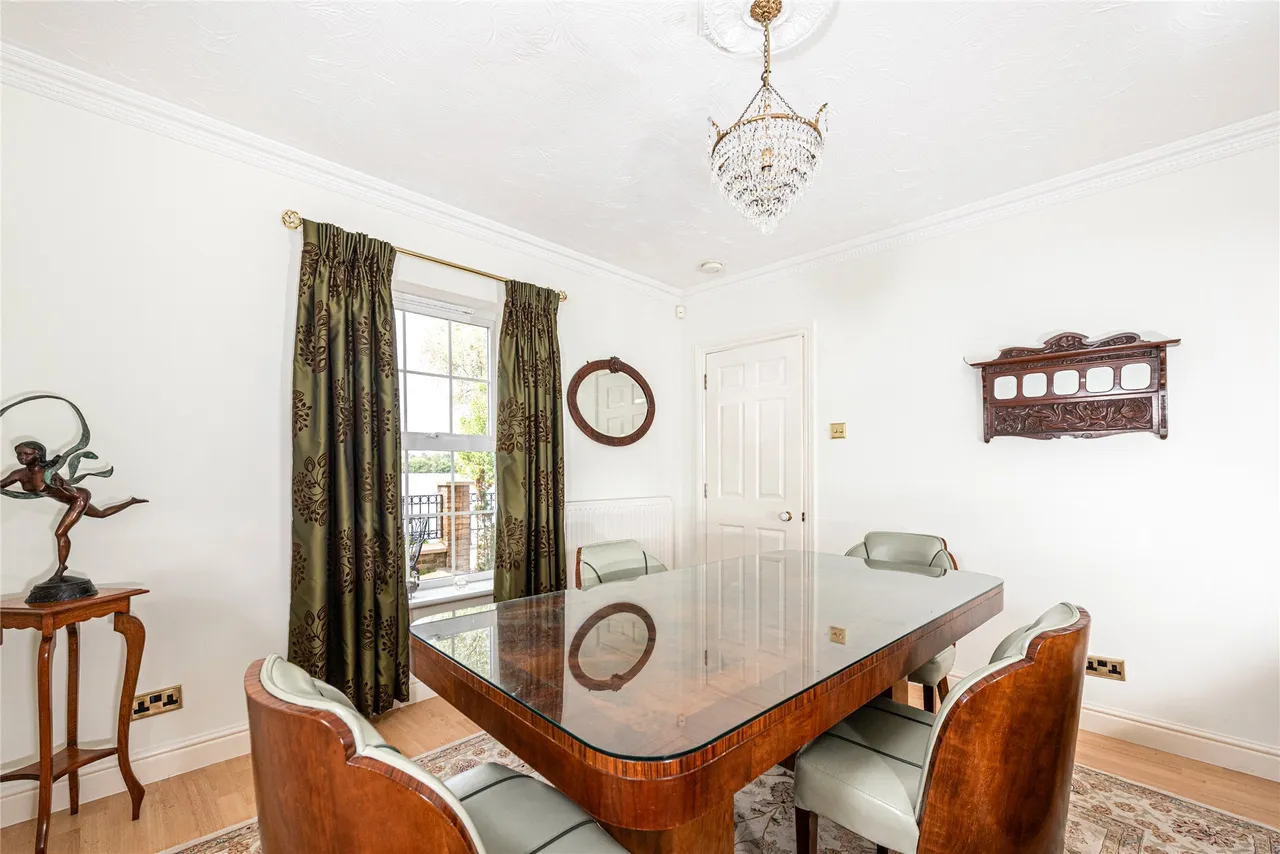 Monellan Crescent, Caldecotte, MK7, photo 9