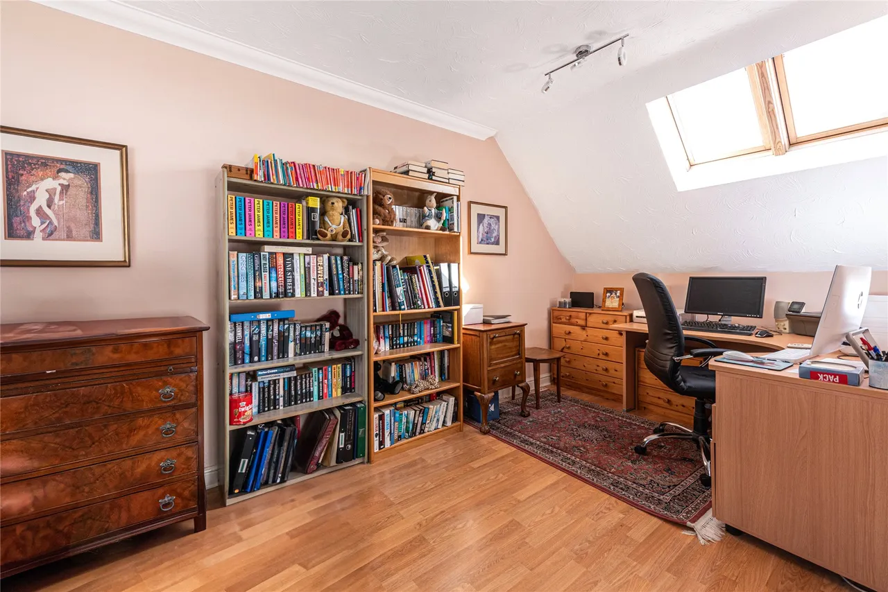Monellan Crescent, Caldecotte, MK7, photo 20