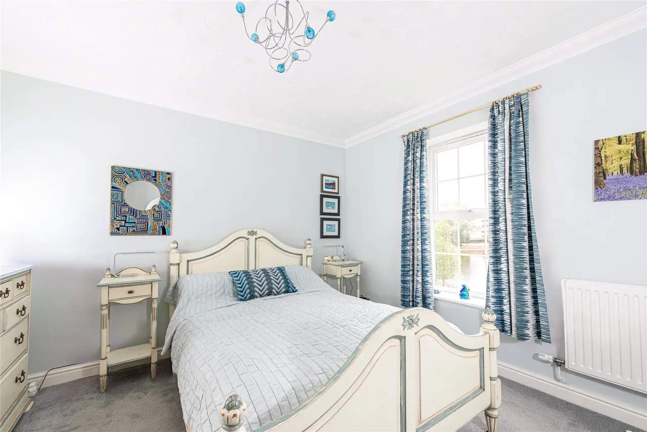 Monellan Crescent, Caldecotte, MK7, photo 6